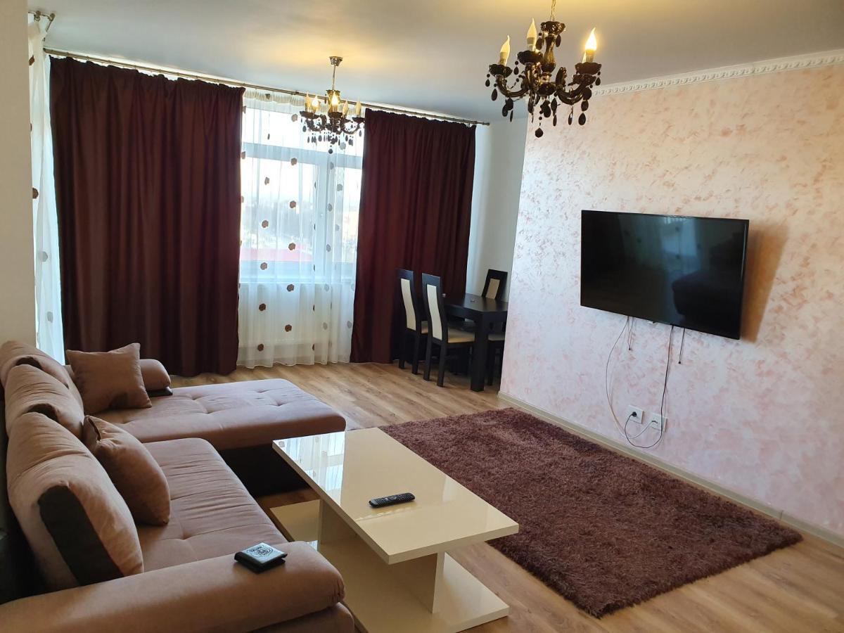 Апартаменты Nufarul Apartament Орадя Экстерьер фото